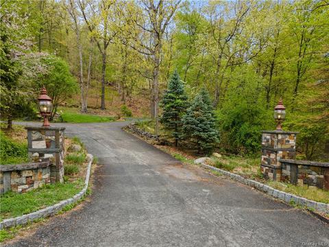 64 Central Hwy, Clarkstown, NY 10956