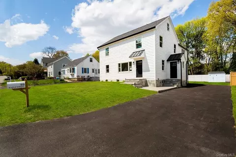 69 Maple St, Darien, CT 06820 photo 1