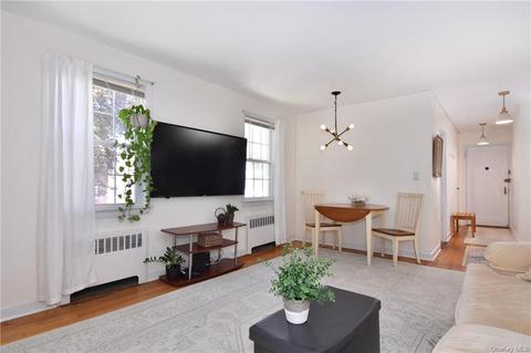 739 N Broadway #2B, Greenburgh, NY 10706