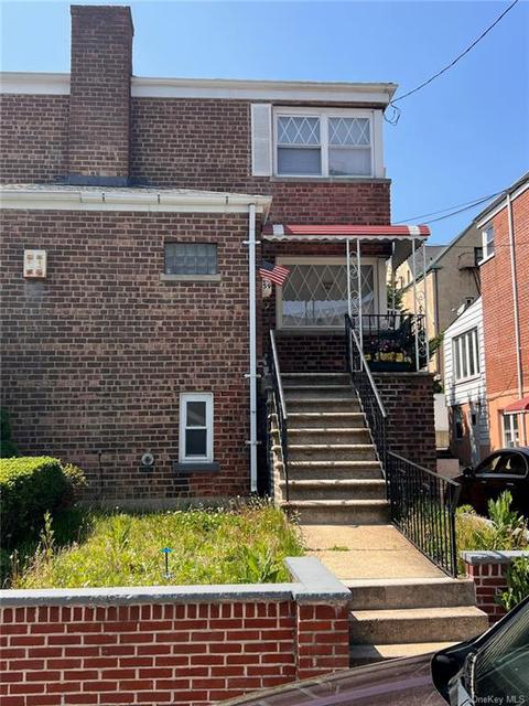 59 Laurel Pl, Yonkers, NY 10704