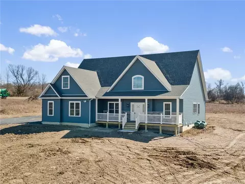 55 Malloy Rd, Shawangunk, NY 12589