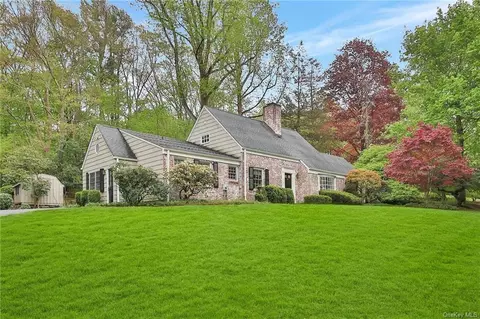 117 Seven Bridges Rd, New Castle, NY 10514