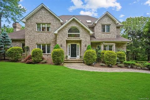 9 Pine Glen Dr, Orangetown, NY 10913
