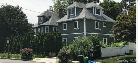 32 1st St, Ramapo, NY 10901