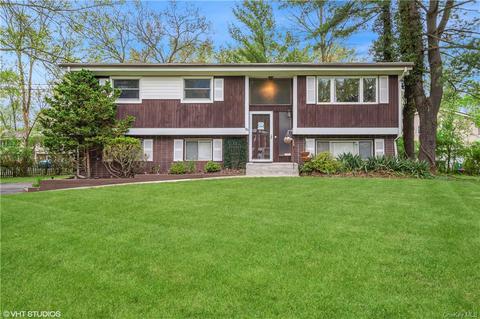 781 Sequoia Dr, Clarkstown, NY 10989