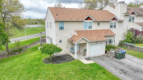 1 Revere Cir, Washingtonville, NY 10992