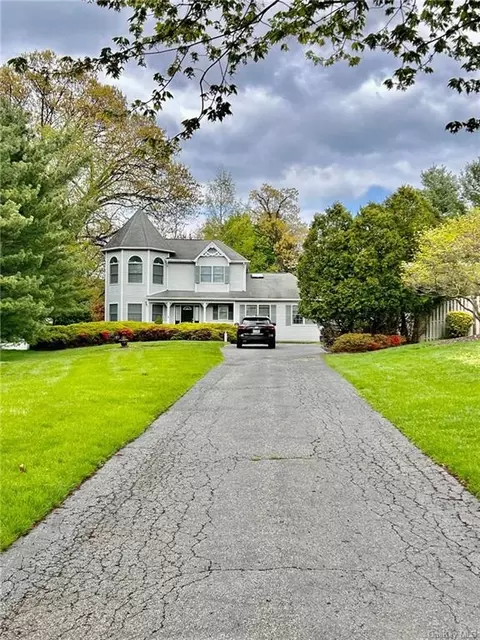 13 Blackwell Ct, Pomona, NY 10970
