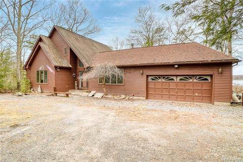 4 E Branch Rd, Mamakating, NY 12790