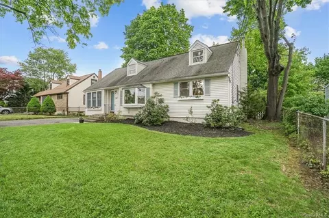 12 Wenzel Ln, Stony Point, NY 10980