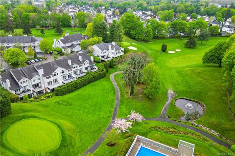 16 Club Ct, Mount Pleasant, NY 10570