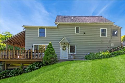 6 Christie Ct, Mount Pleasant, NY 10570