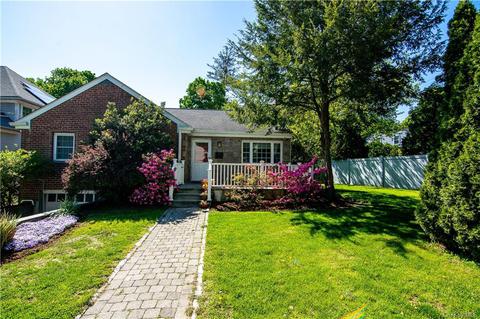 2 Agnola St, Tuckahoe, NY 10707