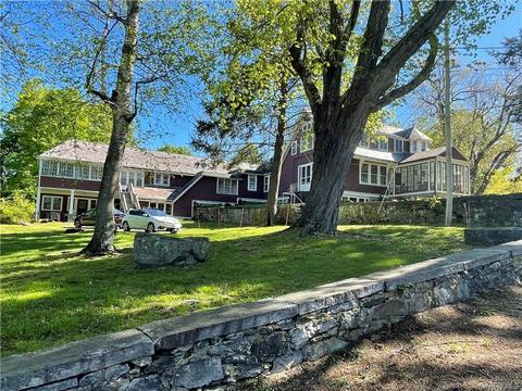 3 Wells Woods Ln, Southeast, NY 10509