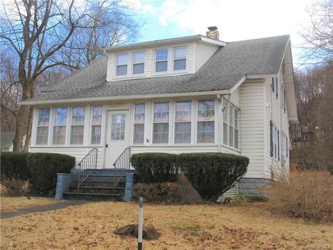 428 Baldwin Place Rd, Mahopac, NY 10541