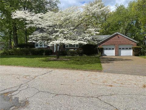 3 Park Pl, Ramapo, NY 10901