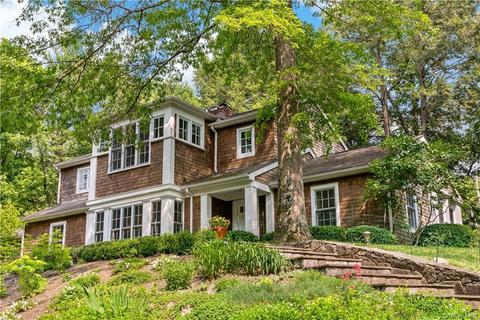 201 Seven Bridges Rd, New Castle, NY 10514