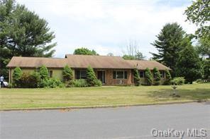 18 Arbor Rd, Hamptonburgh, NY 10916
