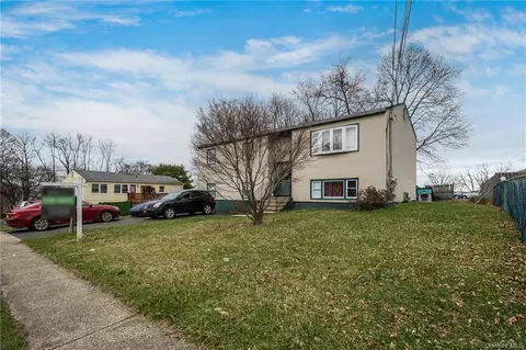 34 Wall St, Haverstraw, NY 10923