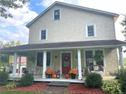 318 E Searsville Rd, Montgomery, NY 12549