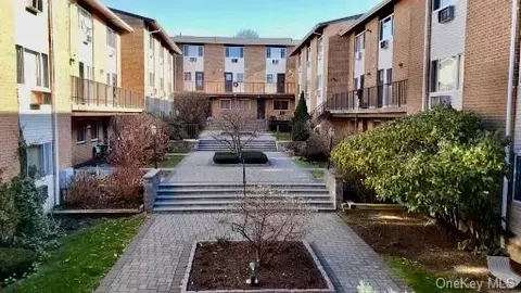 150 Glenwood Ave #A3, Yonkers, NY 10703