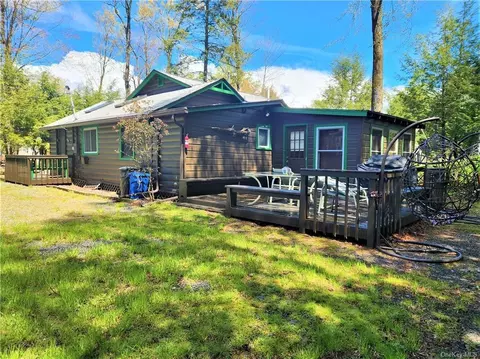74 W Read Ave, Monticello, NY 12701