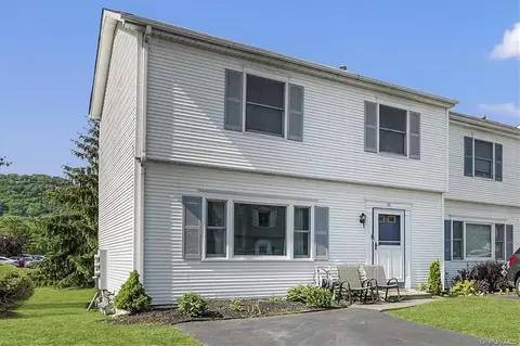 38 Zugibe Ct, West Haverstraw, NY 10993