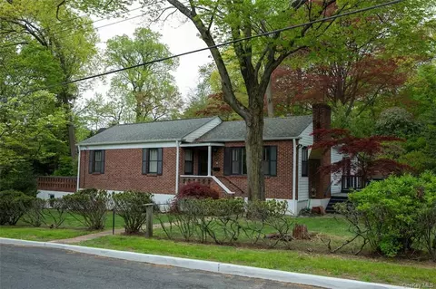 1 Stanley Ave, Greenburgh, NY 10706