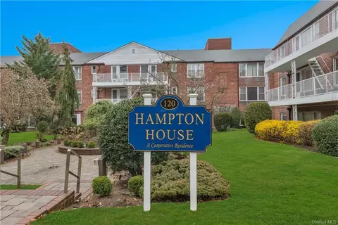 120 Morris Ave #C18, Rockville Centre, NY 11570