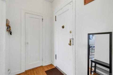 472 Gramatan Avenue Building 5 4y Ave #BUILDING 5, 4Y, Mount Vernon, NY 10552