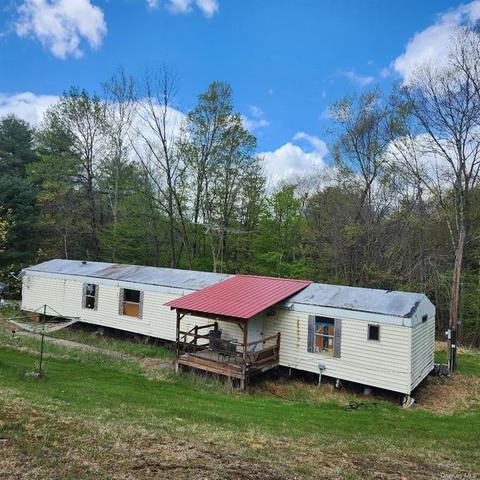 120 F Smith Rd, Napanoch, NY 12458