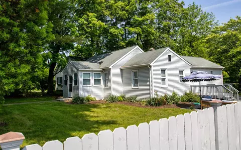 80 Albany Post Rd, Newburgh, NY 12550