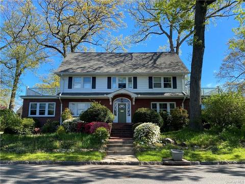 5 Benedict Pl, Pelham, NY 10803