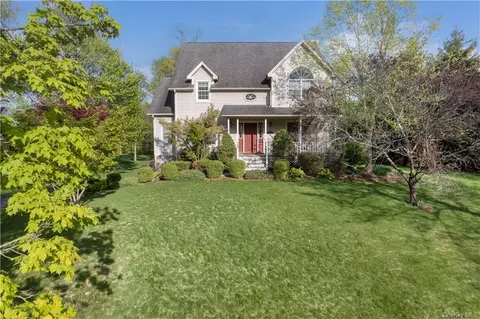8 Erin Sue Dr, Wappinger, NY 12590