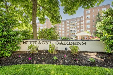 1273 North Avenue #5C ENTR. 9, New Rochelle, NY 10804