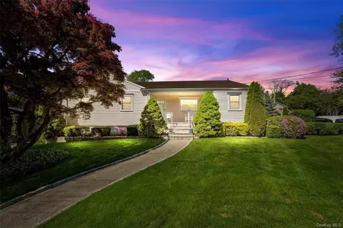45 Surrey Way, Greenburgh, NY 10607