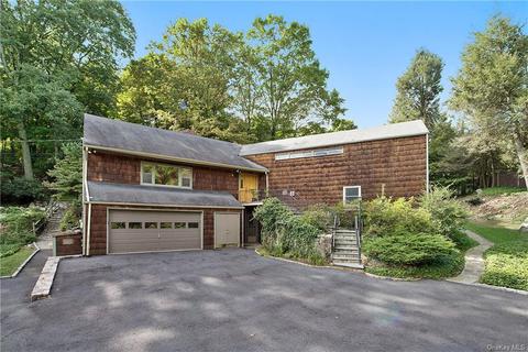 1266 Hardscrabble Rd, New Castle, NY 10514
