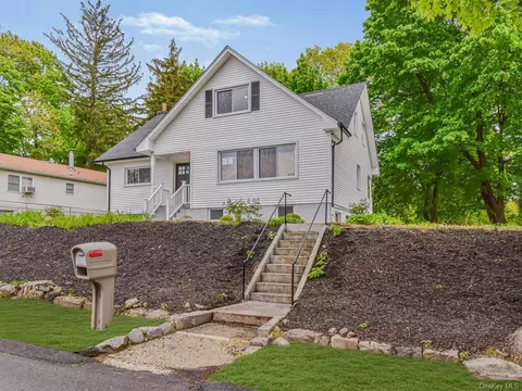 100 N Lawn Ave, Greenburgh, NY 10523