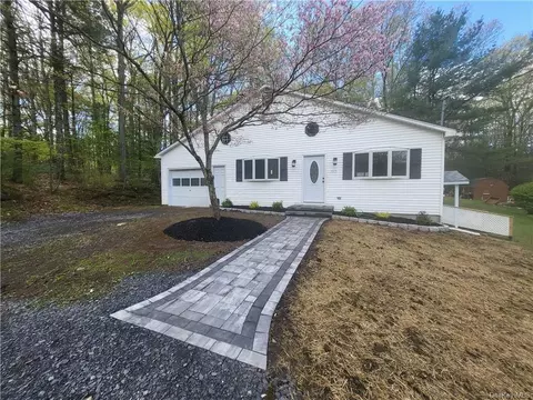 3515 State Route 52, Shawangunk, NY 12566