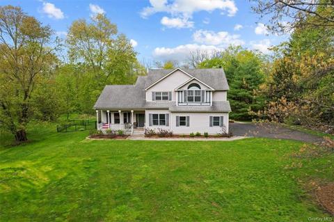 47 Salierno Rd, Tuxedo, NY 10987