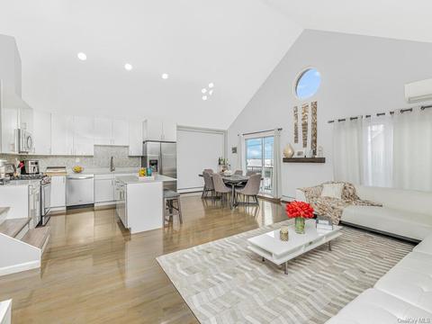 10 Pennyfield Ave #4-3, Bronx, NY 10465