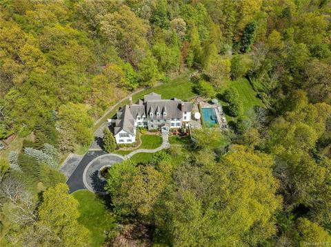 55 Hammond Ridge Rd, North Castle, NY 10504