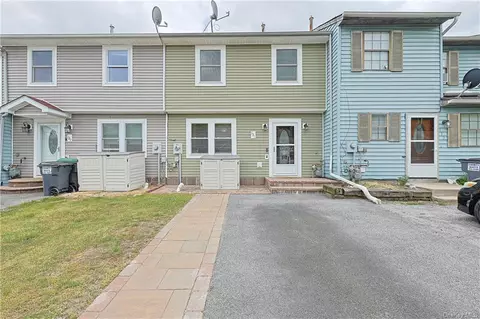 131 Blake Rd, Maybrook, NY 12543