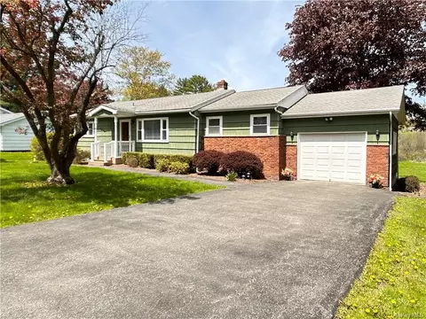 561 Horsepound Rd, Kent, NY 10512