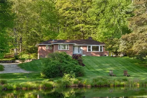 144 Westchester Ave, Pound Ridge, NY 10576