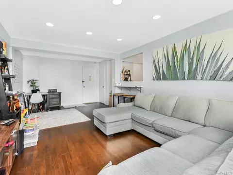 2736 Independence Ave #5E, Bronx, NY 10463