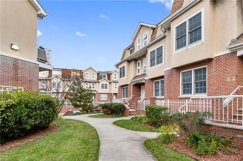 1 Patricia Ln #407, Bronx, NY 10465