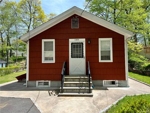 198 Walnut Rd, Putnam Valley, NY 10537