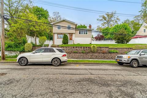 40 Hunt Ave, Yonkers, NY 10710