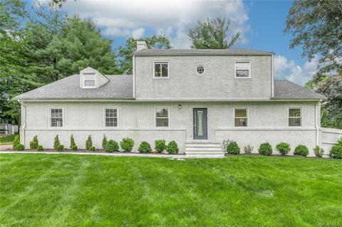 4 Holland Ln, Ramapo, NY 10952