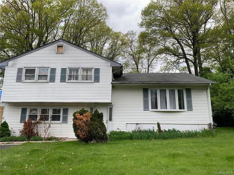 25 Trinity Ave, Ramapo, NY 10977